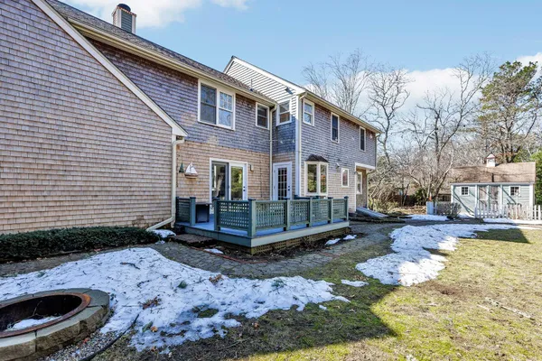 $785,000 | 348 Wakeby Road, Marstons Mills, MA 02648