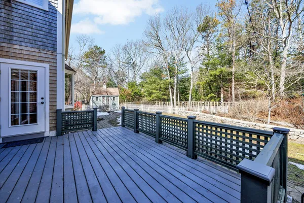 $785,000 | 348 Wakeby Road, Marstons Mills, MA 02648