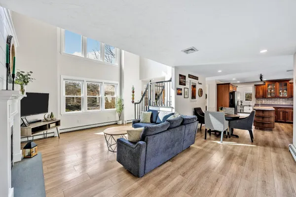 $785,000 | 348 Wakeby Road, Marstons Mills, MA 02648