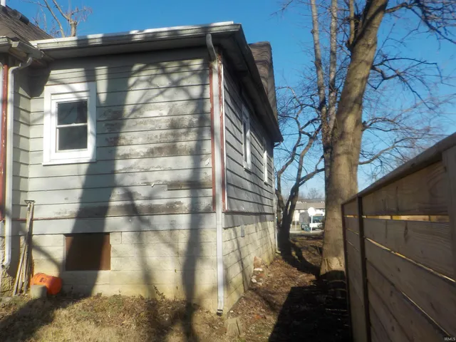 $159,900 | 1419 1/2 West 12th Street, Bloomington, IN 47404