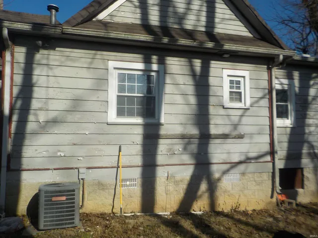 $159,900 | 1419 1/2 West 12th Street, Bloomington, IN 47404