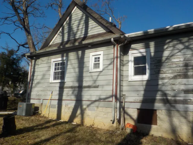 $159,900 | 1419 1/2 West 12th Street, Bloomington, IN 47404