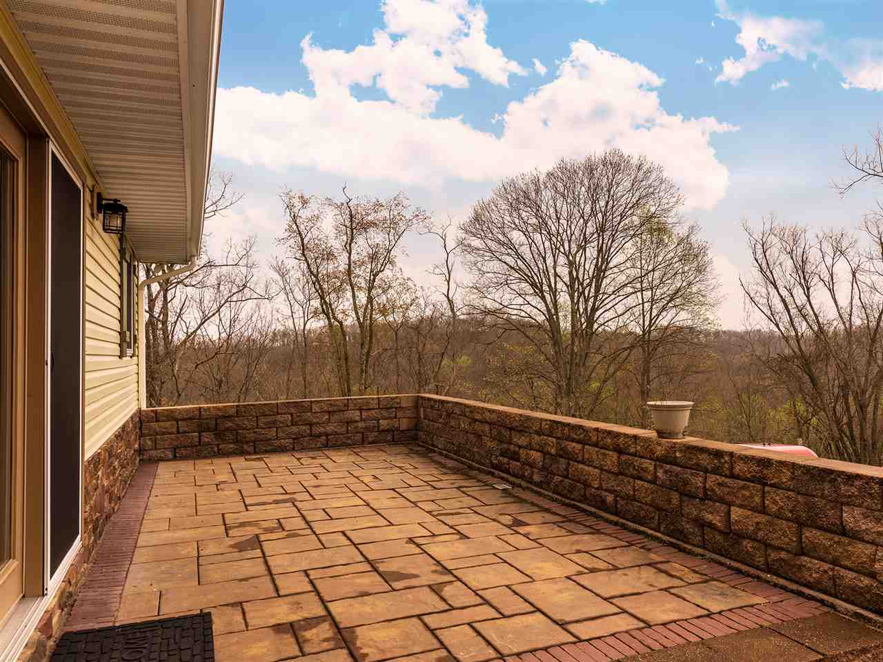 6968 Skyhigh Road Ona, WV 25545 - Photo 19 of 30 Gallery Image 19