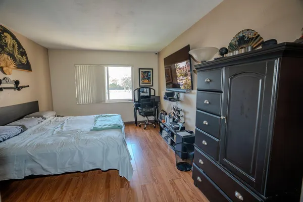 $2,500 | 13917 Southwest 90th Avenue, Unit 214B, Miami, FL 33176