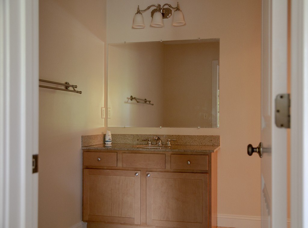 1034 West Shore Road, Unit 1034 Warwick, RI 02889 - Photo 8 of 20