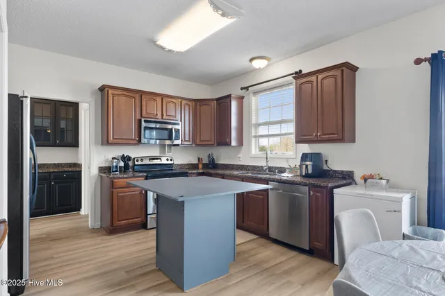 $434,000 | 817 Willbrook Circle, Sneads Ferry, NC 28460