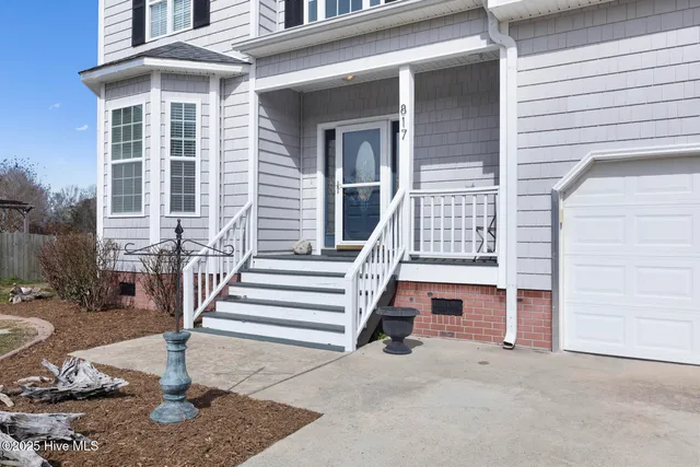 $434,000 | 817 Willbrook Circle, Sneads Ferry, NC 28460