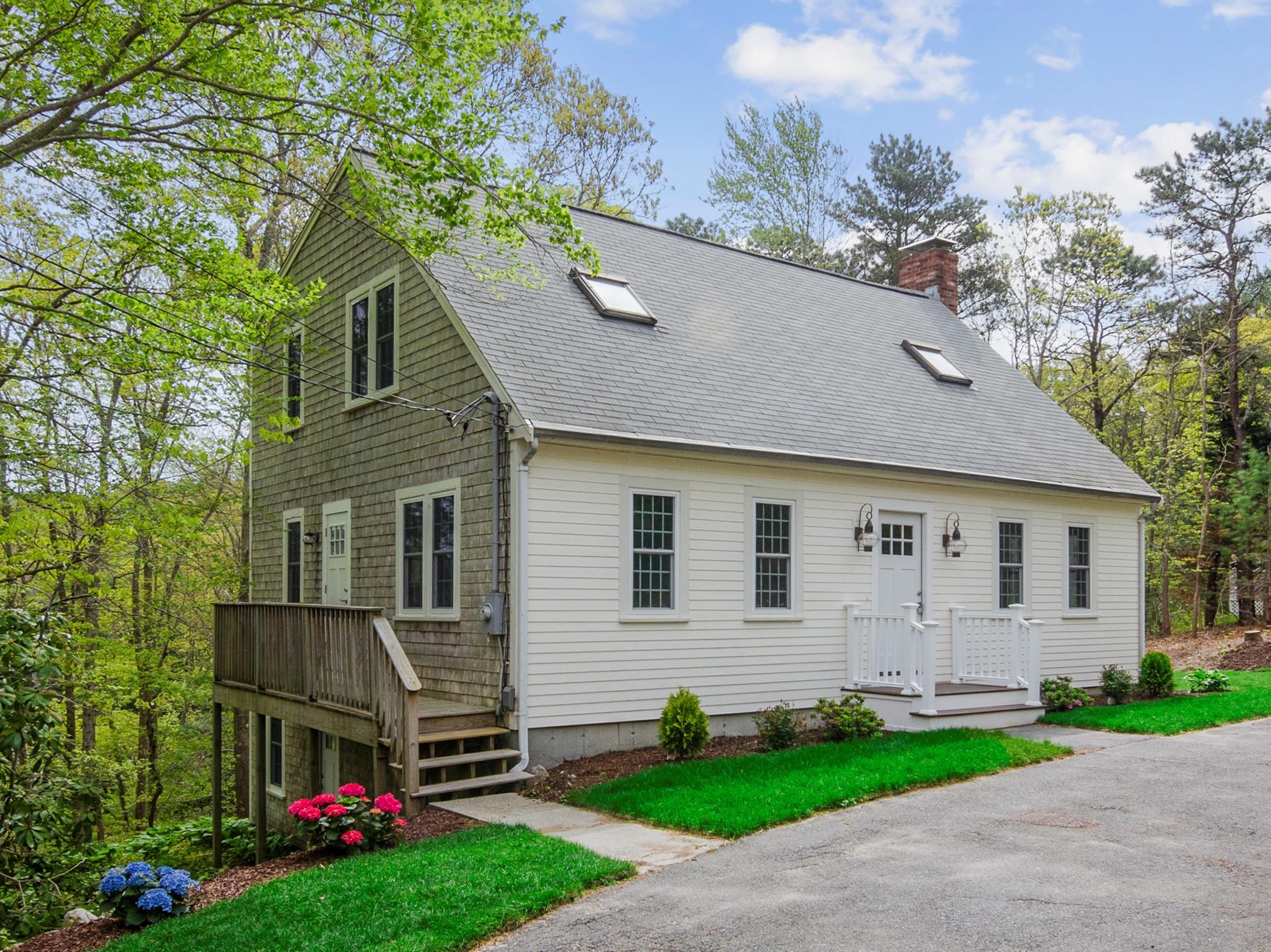 52 Shawme Road Sandwich, MA 02563 - Photo 4 of 21 Front left side