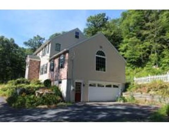 39 Burlingame Road Palmer, MA 01069 - Photo 3 of 15 Gallery Image 3