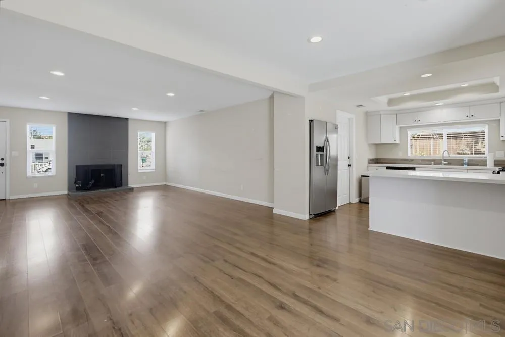 9649 Halberns Boulevard Santee, CA 92071 - Photo 10 of 47