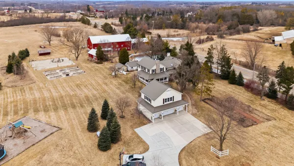 $1,799,000 | 2237 Washington Avenue, Cedarburg, WI 53012