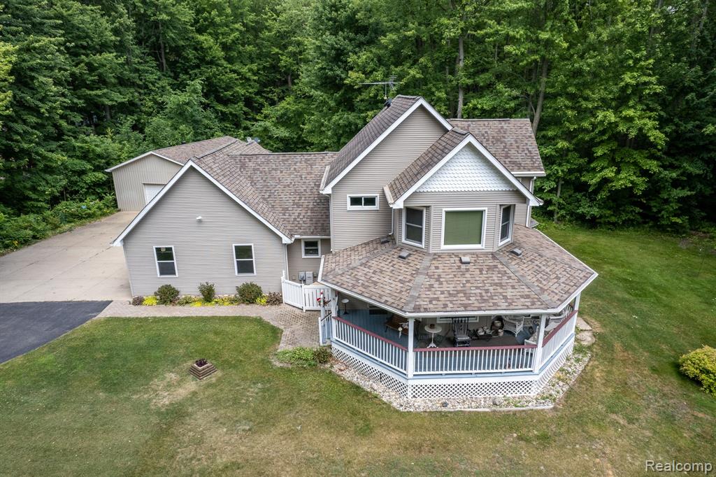 596 Riley Center Road Memphis, MI 48041 - Photo 3 of 34