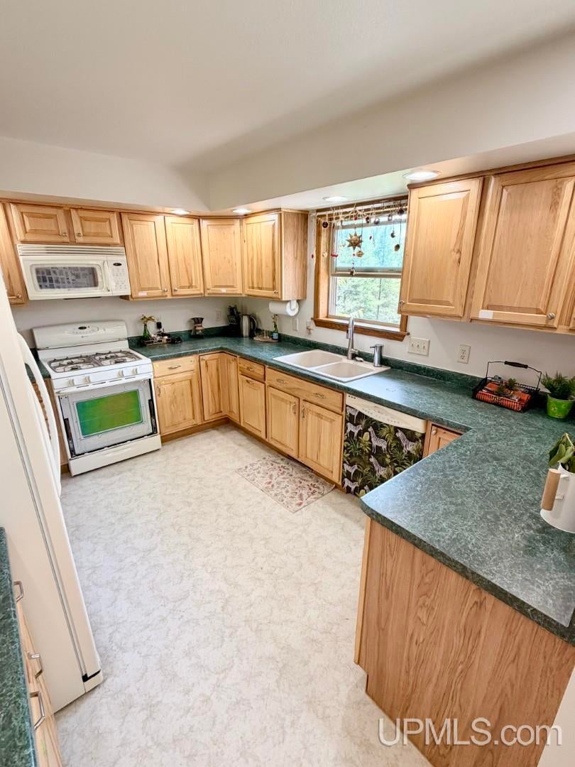 6551 Caps Creek Road Republic, MI 49879 - Photo 15 of 60 Gallery Image 15