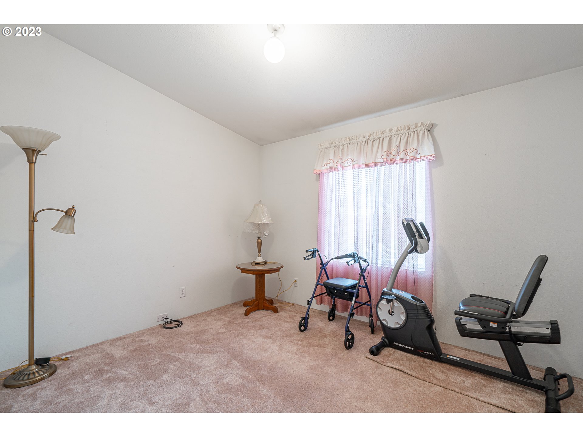 20840 Butteville Road Northeast Donald, OR 97020 - Photo 22 of 40 a view of a room with gym equipment