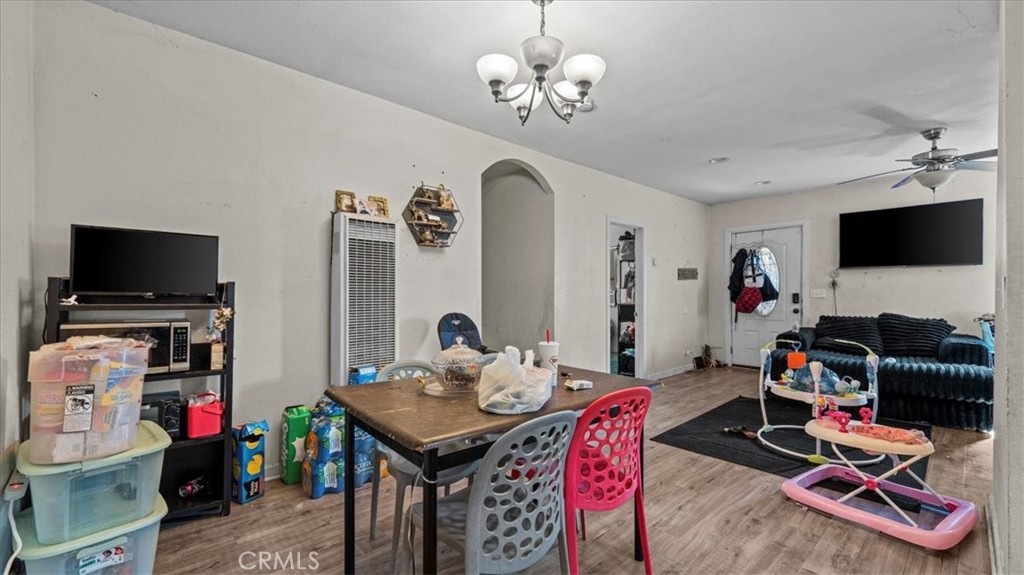 809 North Tamarind Avenue Compton, CA 90220 - Photo 22 of 33