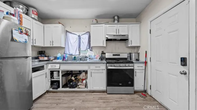 $750,000 | 809 North Tamarind Avenue, Compton, CA 90220