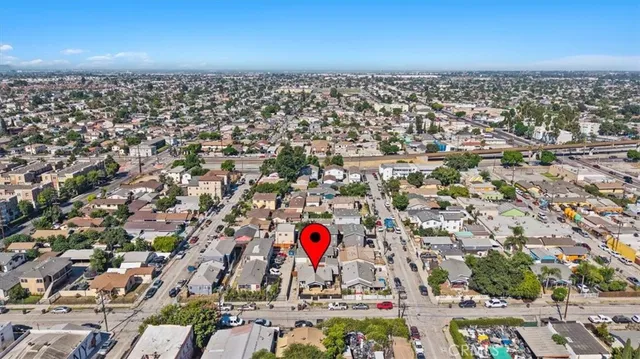 $750,000 | 809 North Tamarind Avenue, Compton, CA 90220