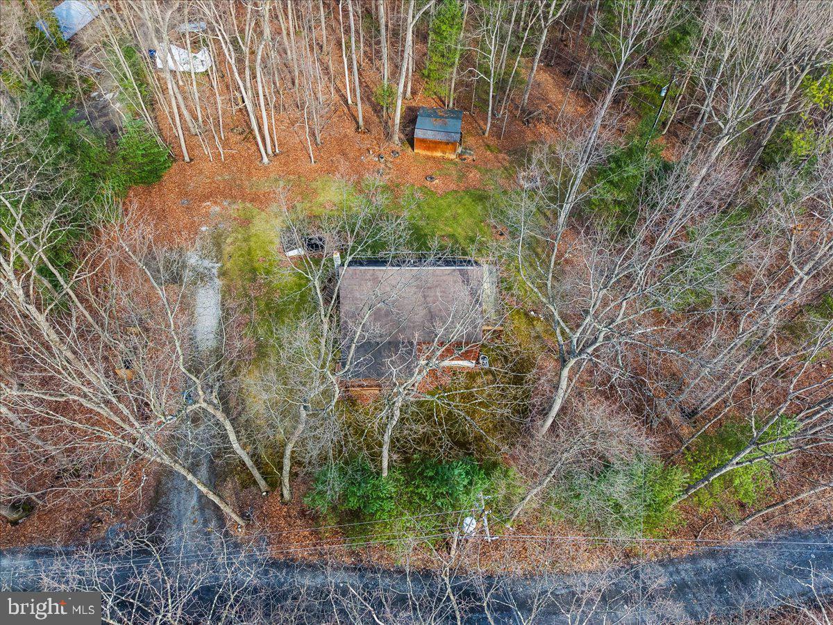 230 Laurel Run Road Dillsburg, PA 17019 - Photo 32 of 36 a backyard of a house with lots of green space