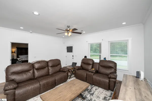 $224,000 | 315 West Broad Street, Iva, SC 29655