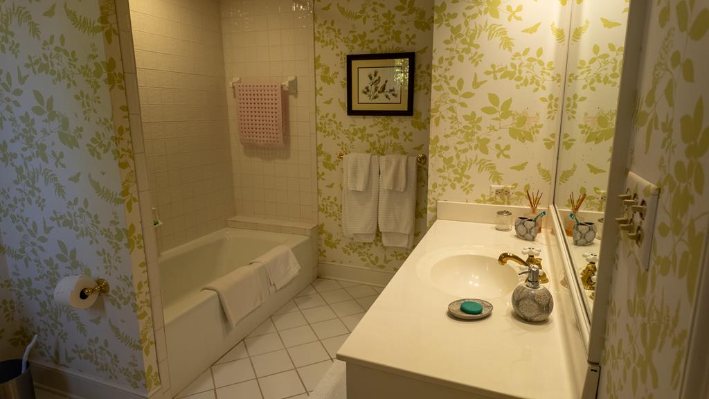 910 Glendale Road Galax, VA 24333 - Photo 32 of 42 Gallery Image 32