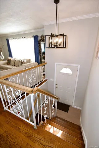 $749,999 | 528 14th Street, West Babylon, NY 11704