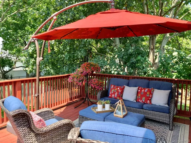 $749,999 | 528 14th Street, West Babylon, NY 11704