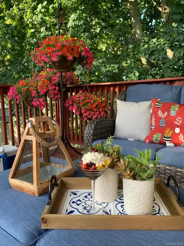 $749,999 | 528 14th Street, West Babylon, NY 11704