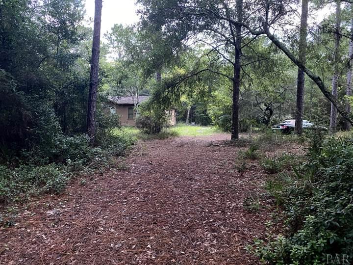 10419 Tanton Road Pensacola, FL 32506 - Photo 8 of 40 Gallery Image 8