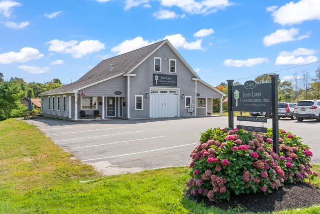 $799,000 | 9 Village Circle, Brunswick, ME 04011
