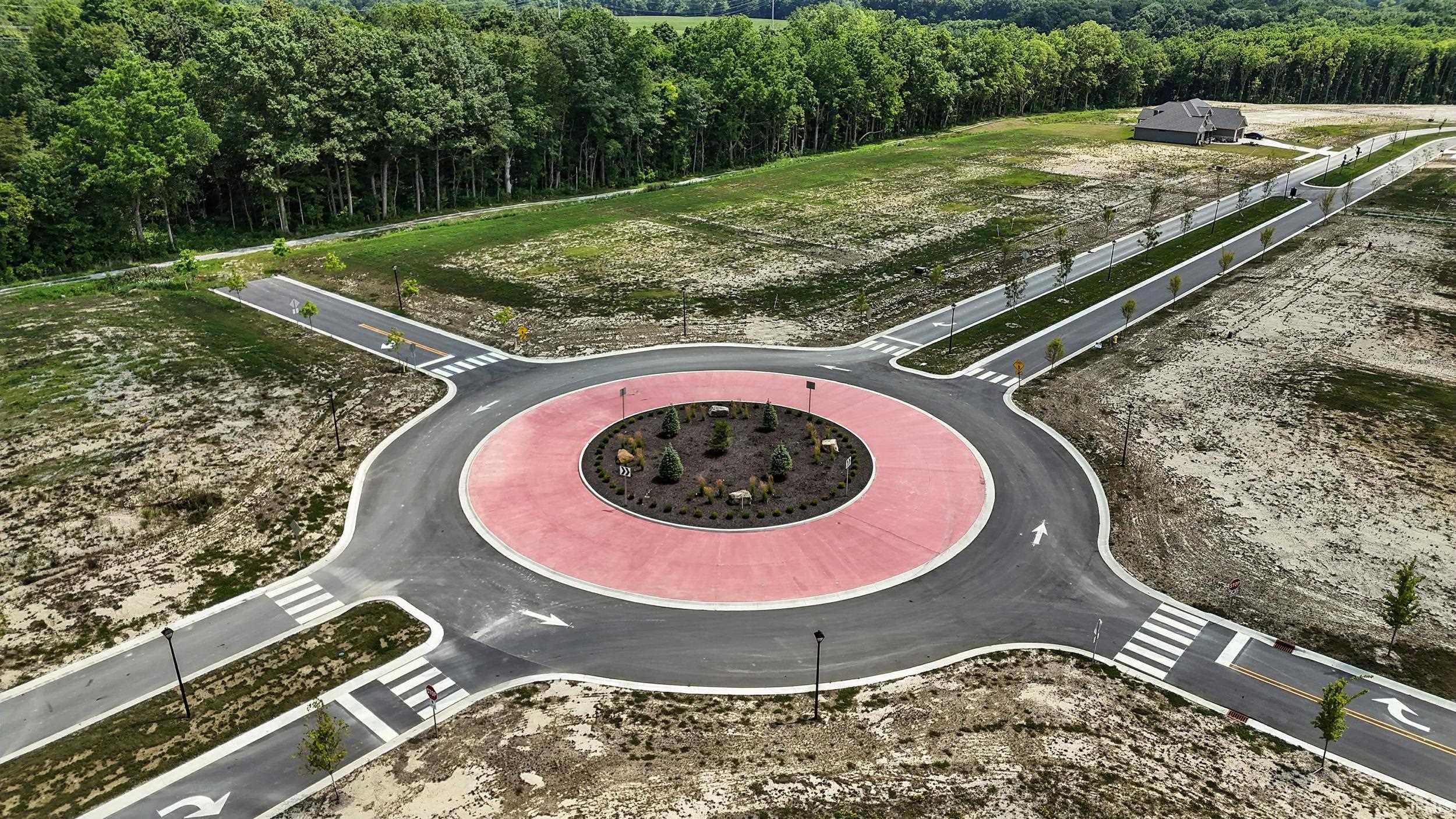 8870 Kepler Boulevard Fort Wayne, IN 46825 - Photo 2 of 24