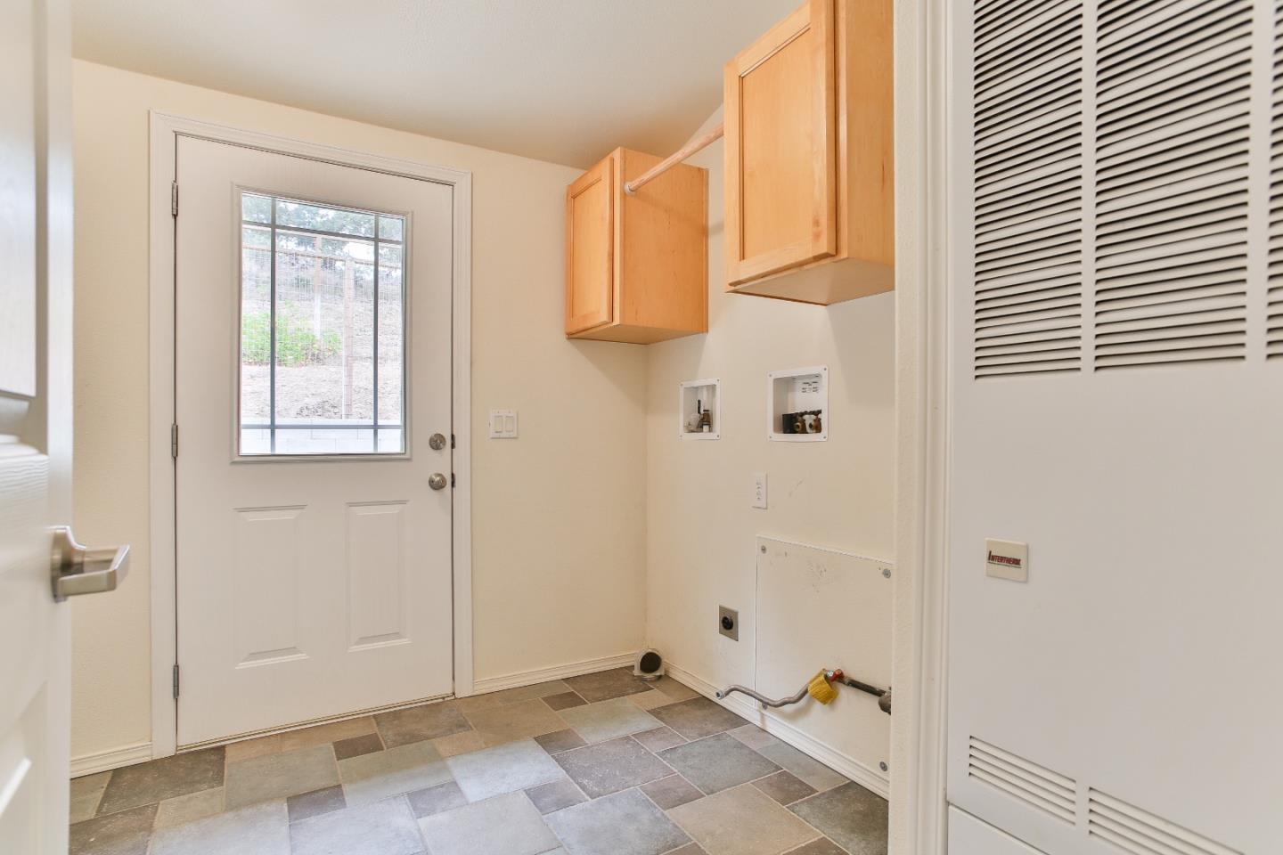 6570 Tustin Road Salinas, CA 93907 - Photo 23 of 35 Gallery Image 23