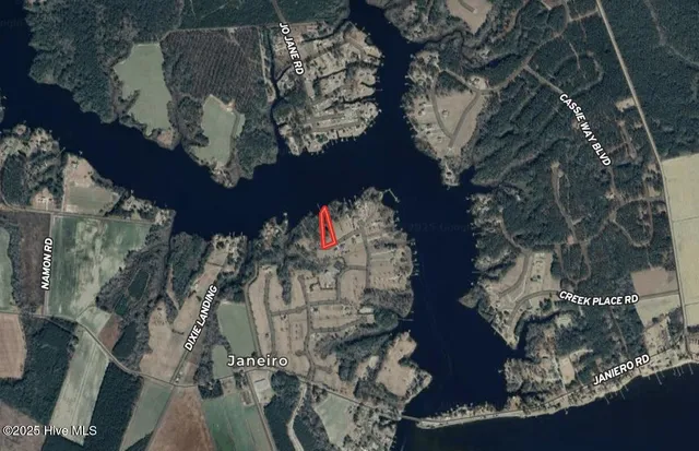 $229,000 | 104 Sunshine Drive, Arapahoe, NC 28510