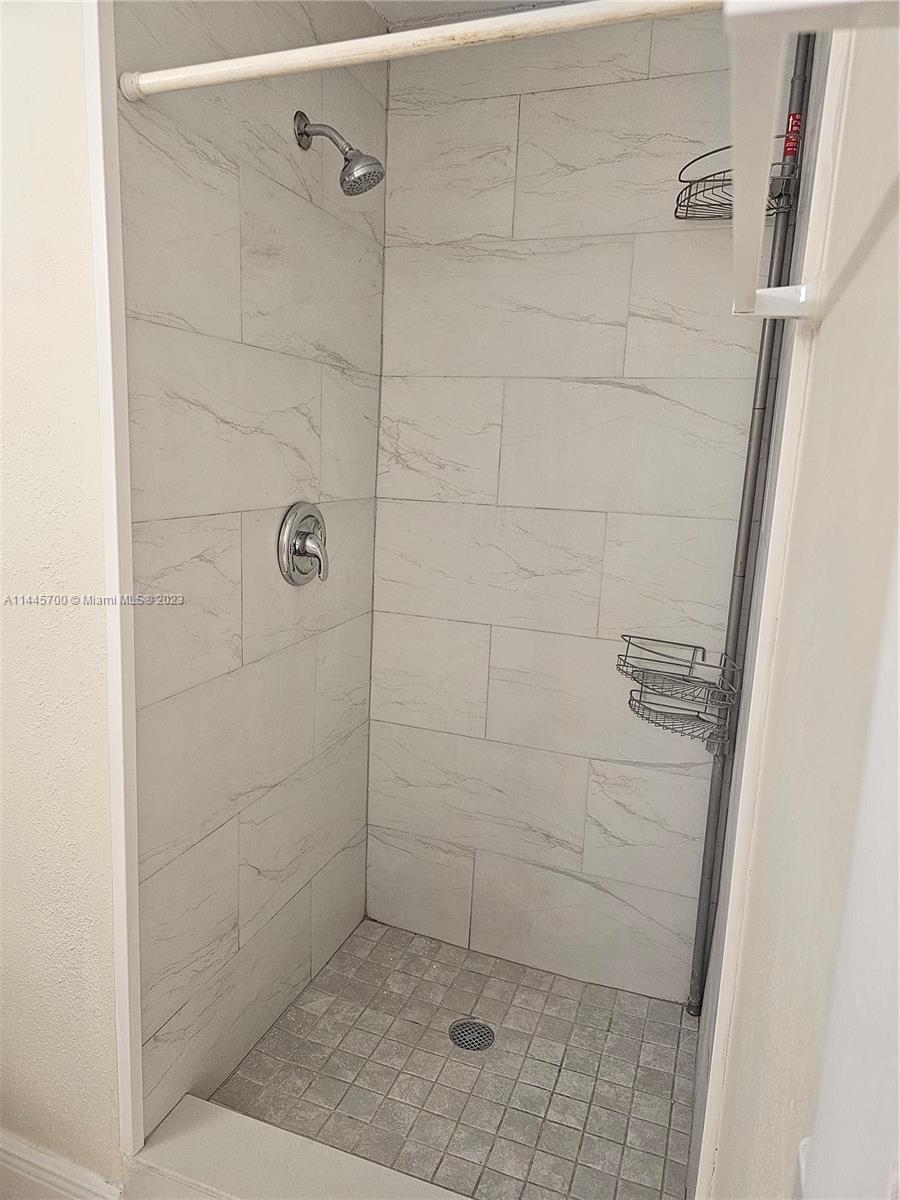 8460 Southwest 156th Place, Unit 725 Miami, FL 33193 - Photo 17 of 22