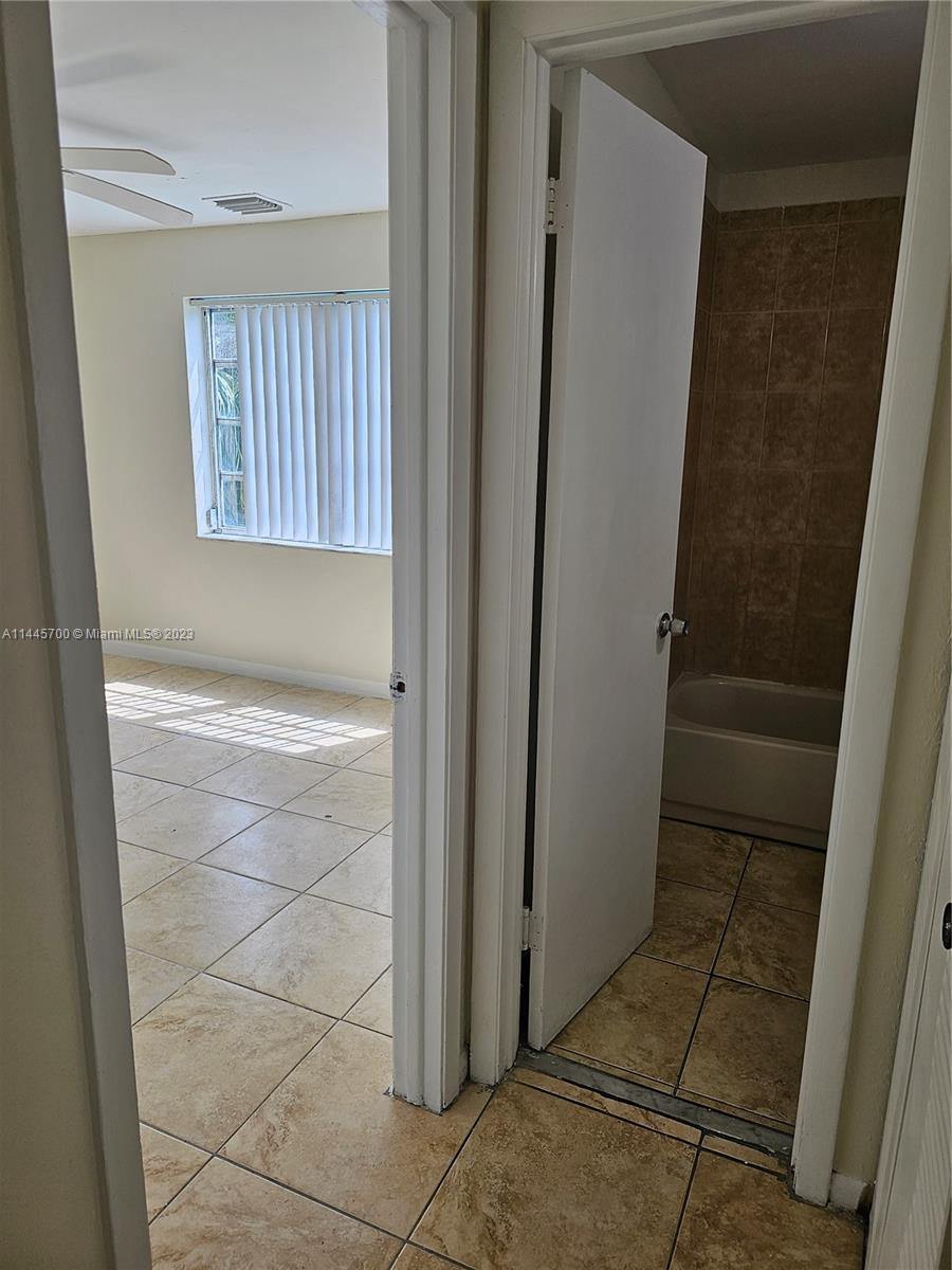 8460 Southwest 156th Place, Unit 725 Miami, FL 33193 - Photo 19 of 22