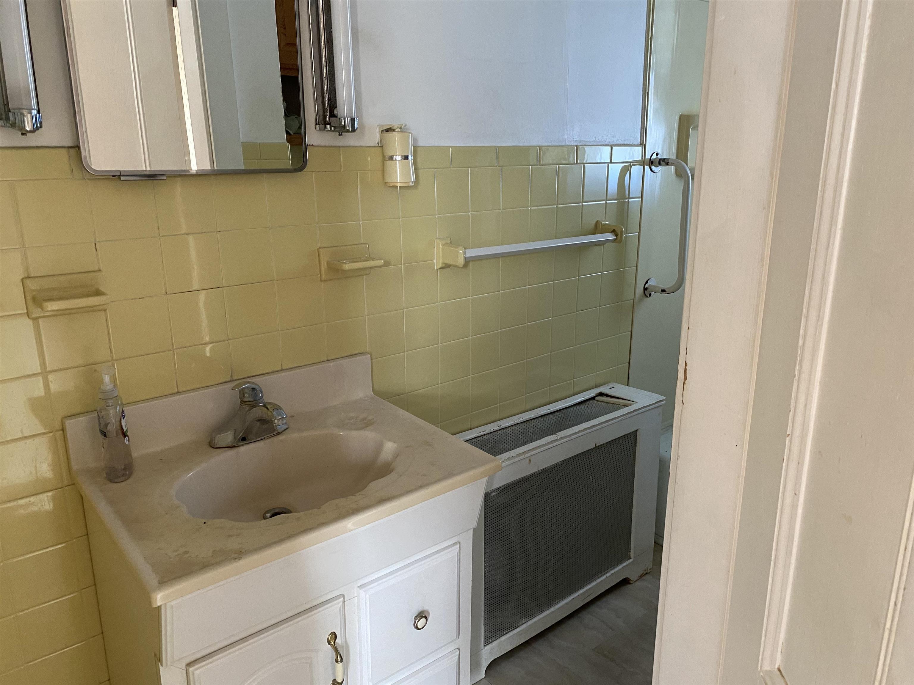 23 Post Road North Hampton, NH 03862 - Photo 15 of 40 Gallery Image 15