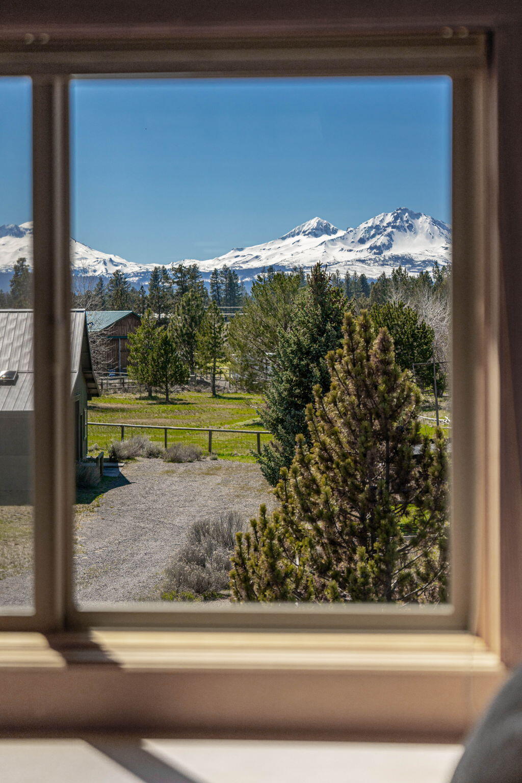 17375 Jordan Road Sisters, OR 97759 - Photo 51 of 63 Epic mountain views from the office above the shop.