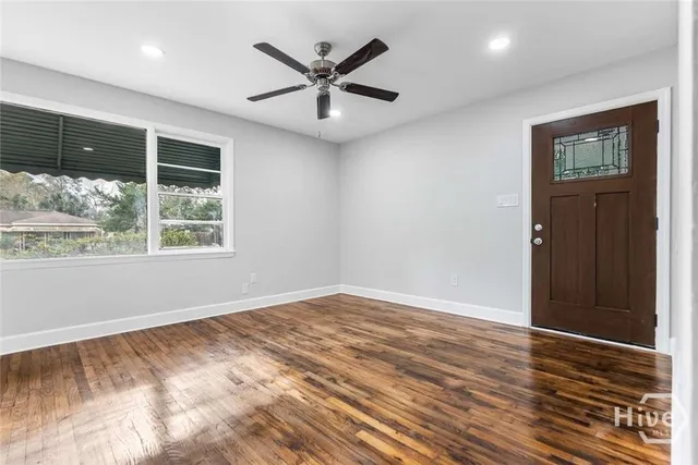 $2,200 | 2102 Auburn Street, Savannah, GA 31404