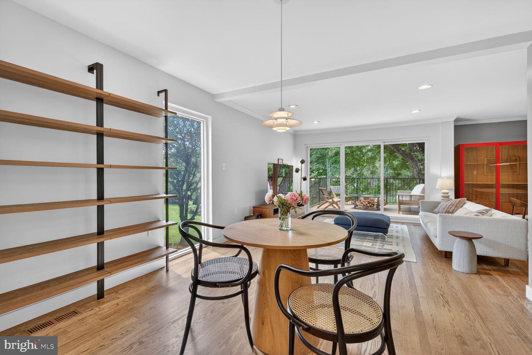 11131 Saffold Way Reston, VA 20190 - Photo 4 of 25