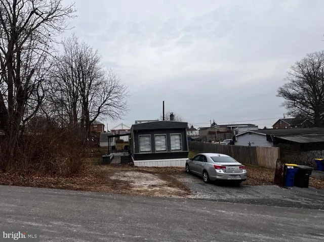 $74,900 | 2793 Prospect Avenue, York, PA 17408