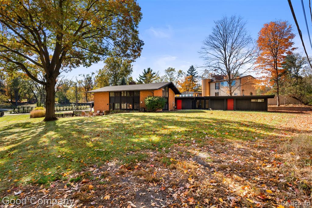 29604 Highmeadow Road Farmington Hills, MI 48334 - Photo 40 of 45