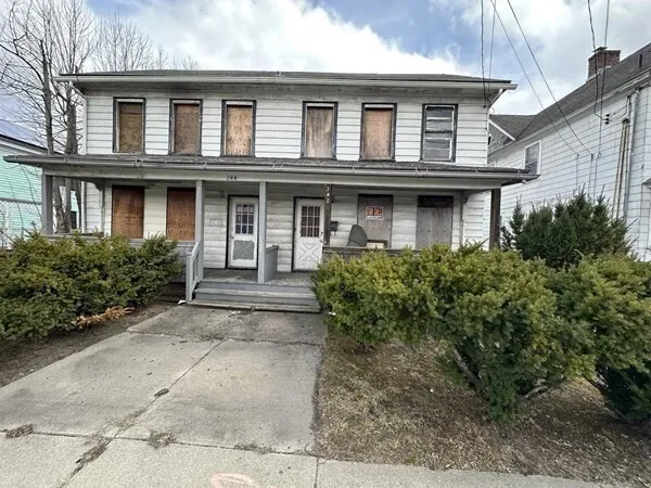 $175,000 | 242 Wahconah Street, Pittsfield, MA 01201