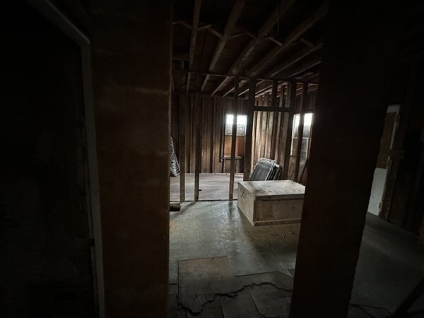 242 Wahconah Street Pittsfield, MA 01201 - Photo 8 of 12