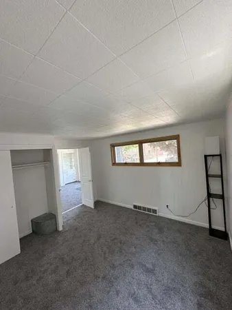 $1,250 | 1720 South 11th Street, Unit LOWR, Sheboygan, WI 53081