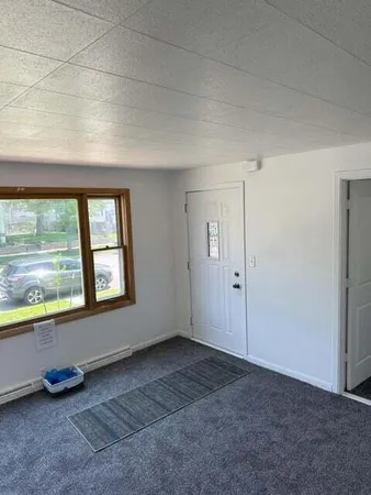$1,250 | 1720 South 11th Street, Unit LOWR, Sheboygan, WI 53081