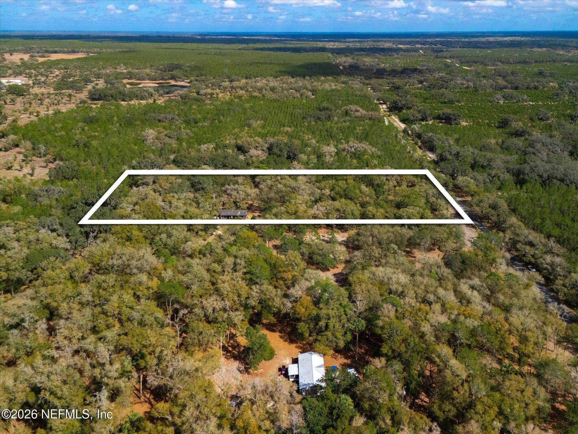 660 Old Welaka Road Satsuma, FL 32189 - Photo 22 of 28 a view of an outdoor space