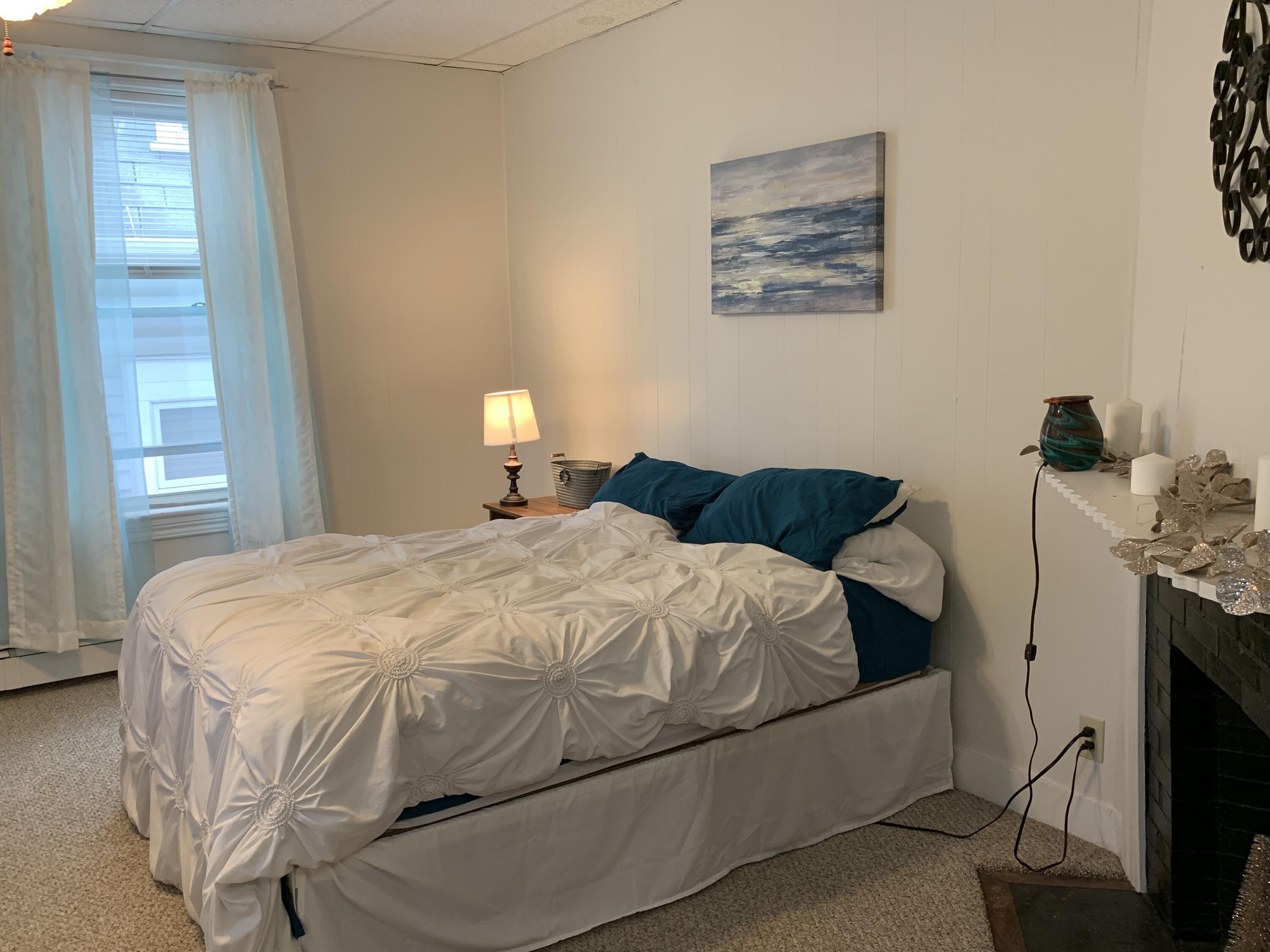 246 Oak Street Lewiston, ME 04240 - Photo 14 of 24 IMG_1871