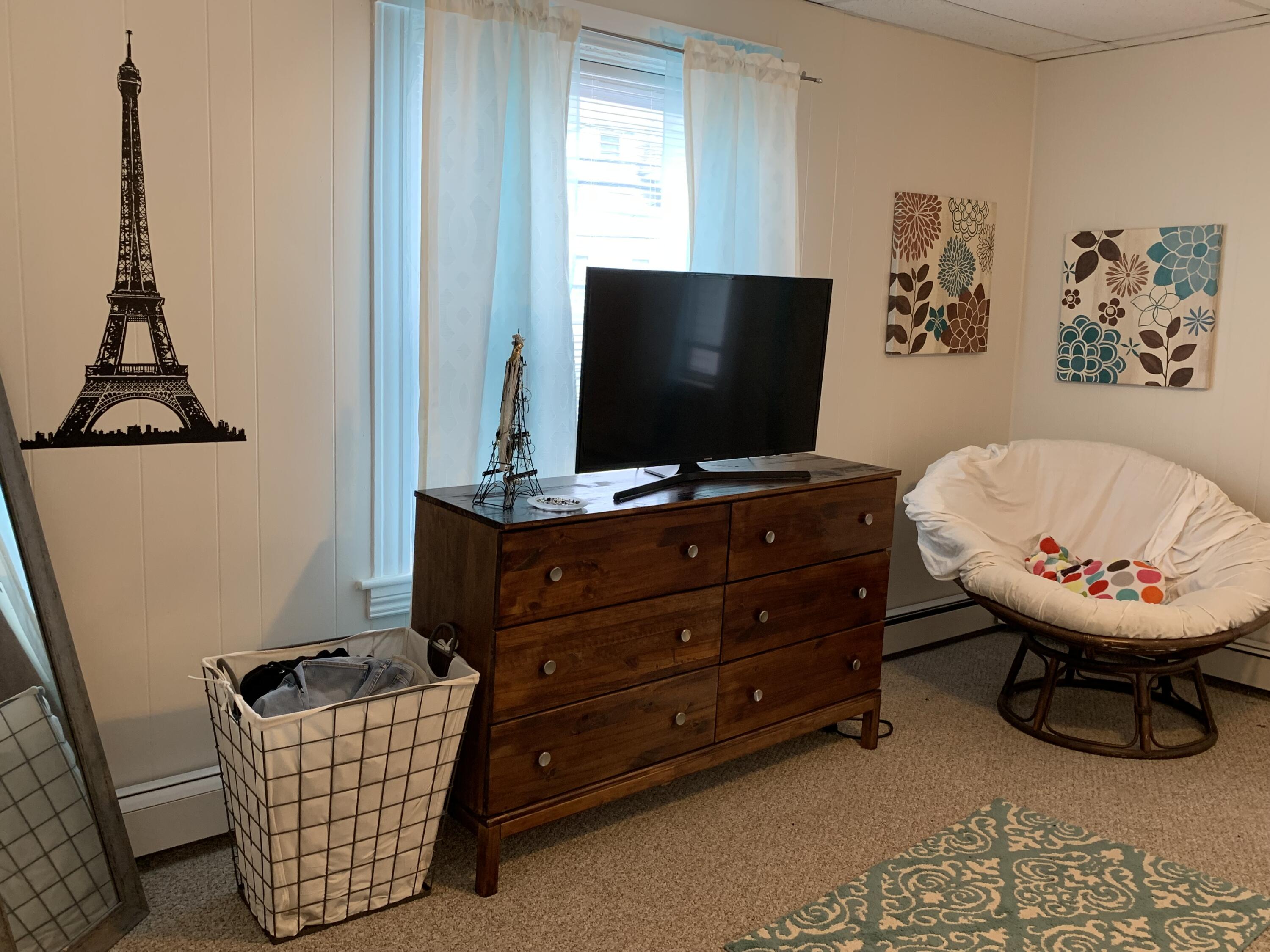 246 Oak Street Lewiston, ME 04240 - Photo 15 of 24 IMG_1872