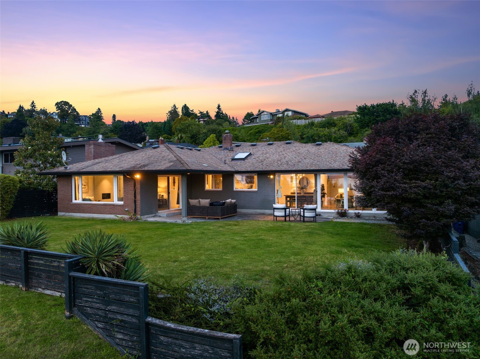 8731 Fauntlee Crest Southwest Seattle, WA 98136 - Photo 18 of 39