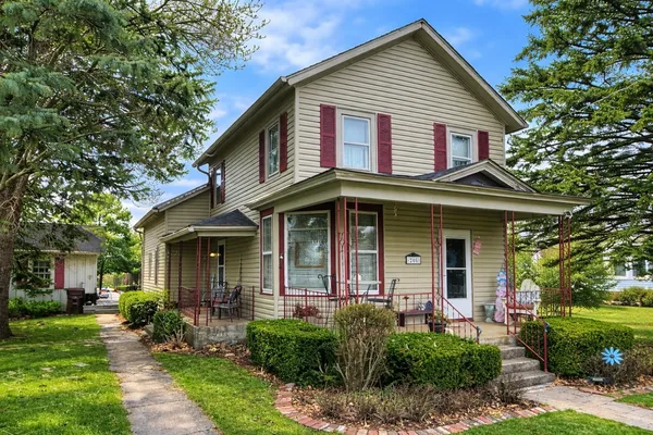 $220,000 | 205 North Illini Street, Shabbona, IL 60550