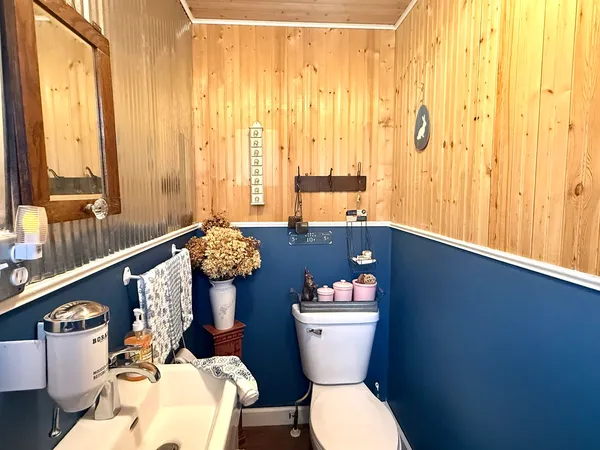$220,000 | 205 North Illini Street, Shabbona, IL 60550